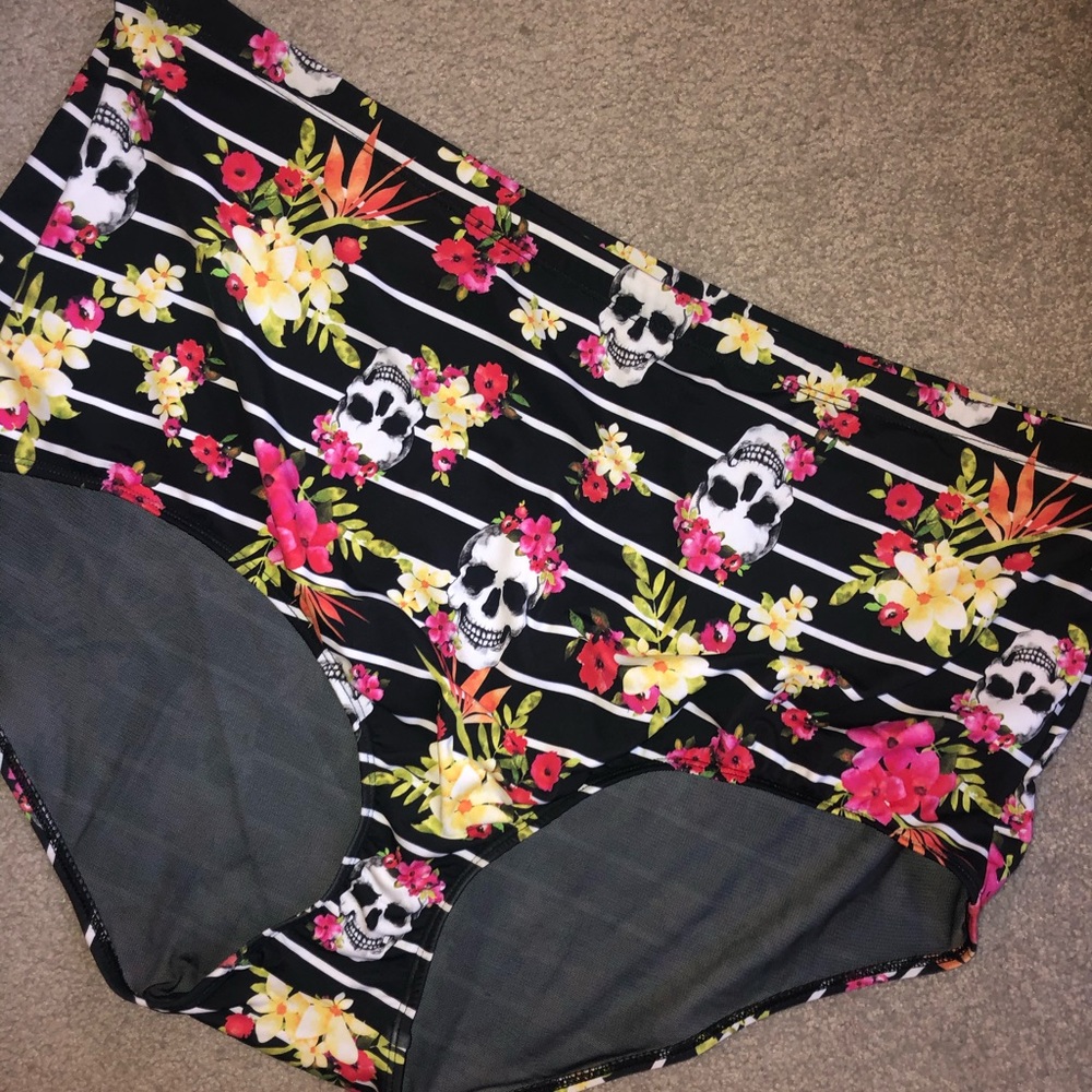 Torrid skull flower bottoms
